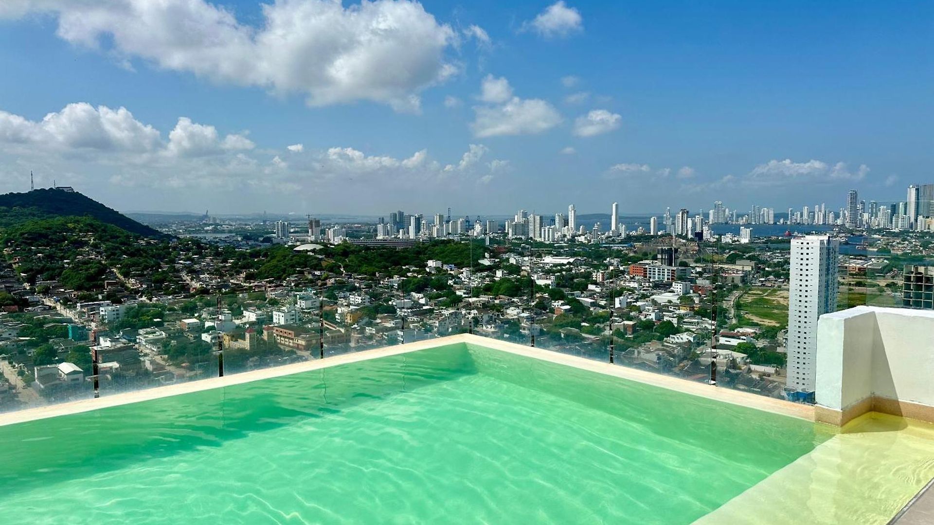 Great Sunsets & Sea Views, Near Beach&downtown * Cartagena