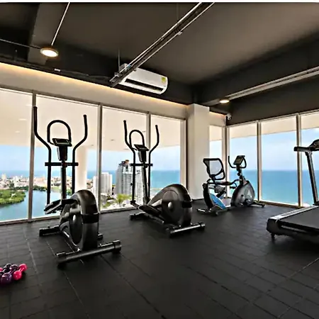 Great Sunsets & Sea Views, Near Beach&downtown *
